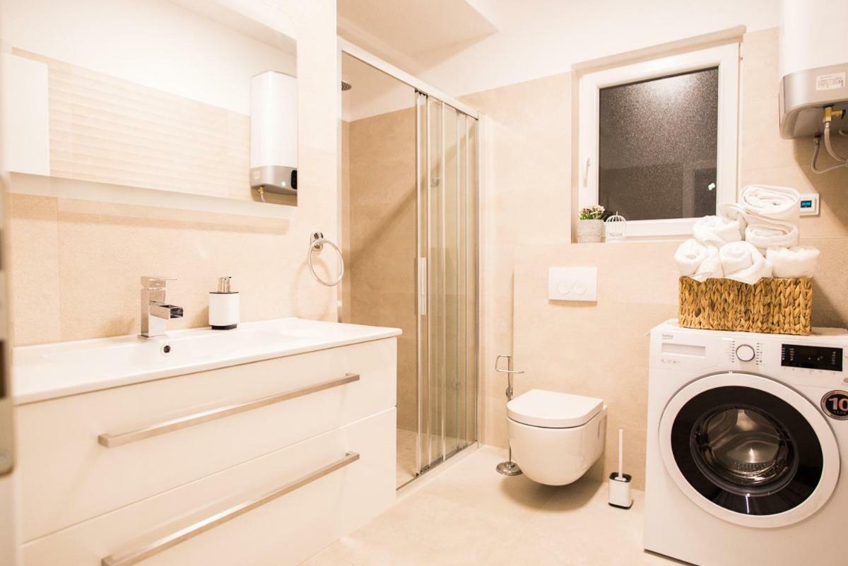 Apartments Cambio Kaštela エクステリア 写真