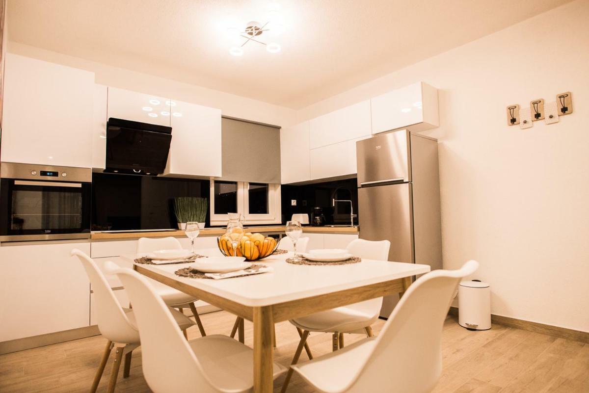 Apartments Cambio Kaštela エクステリア 写真