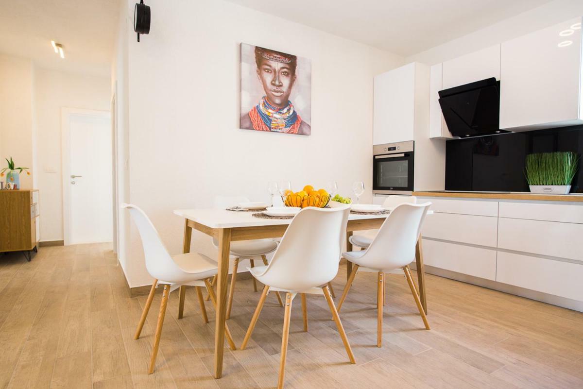 Apartments Cambio Kaštela エクステリア 写真