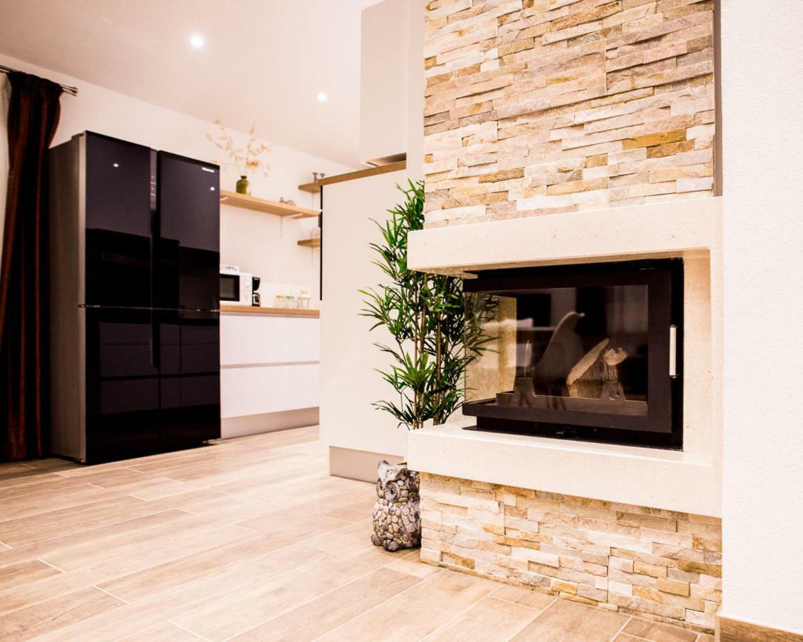Apartments Cambio Kaštela エクステリア 写真