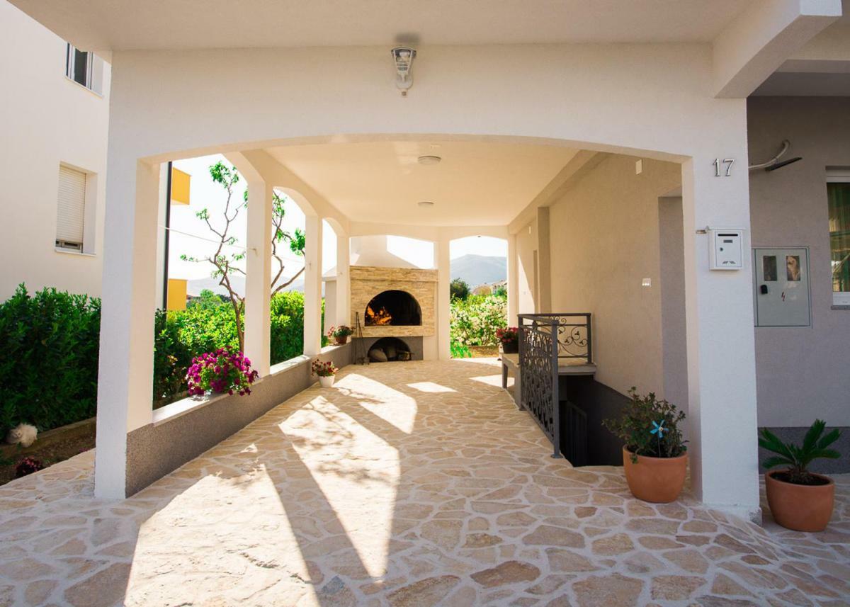 Apartments Cambio Kaštela エクステリア 写真